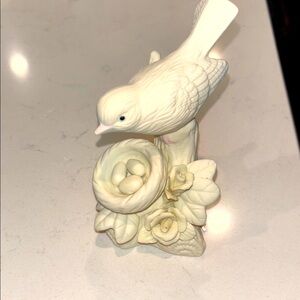 Source Unknown Cream Ceramic Bird Accent Decor